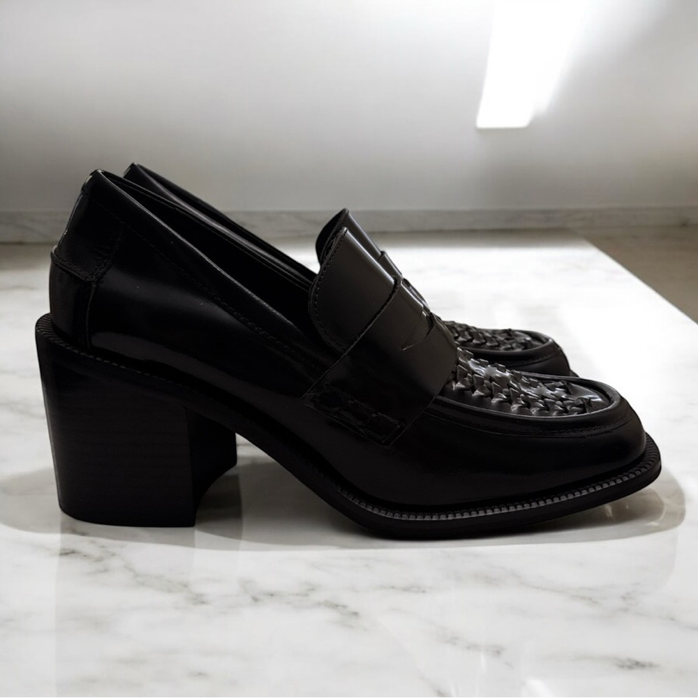 Jeffrey Campbell Black Flats Sleek Loafers